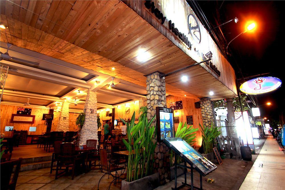 Jesens Inn I Кута Екстериор снимка