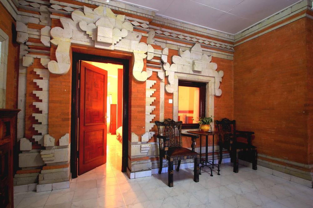 Jesens Inn I Кута Екстериор снимка