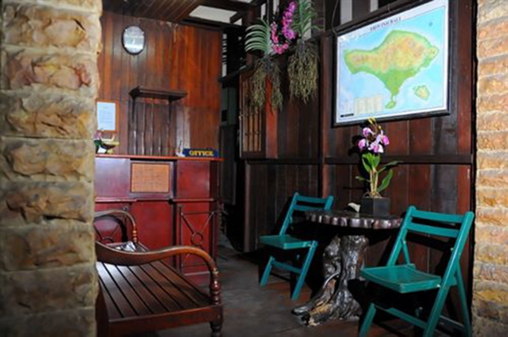 Jesens Inn I Кута Екстериор снимка