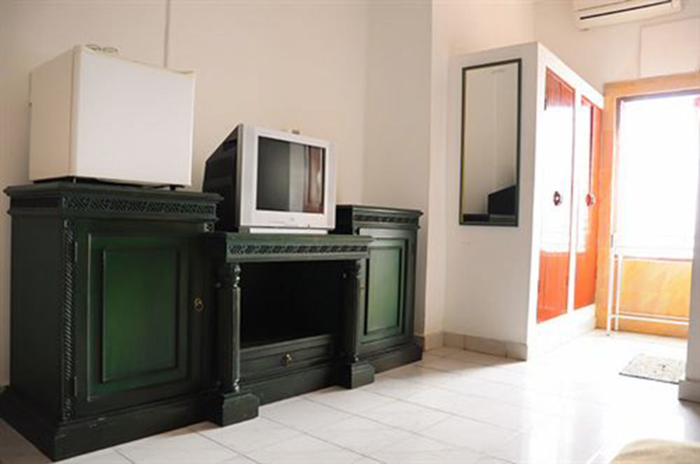 Jesens Inn I Кута Екстериор снимка