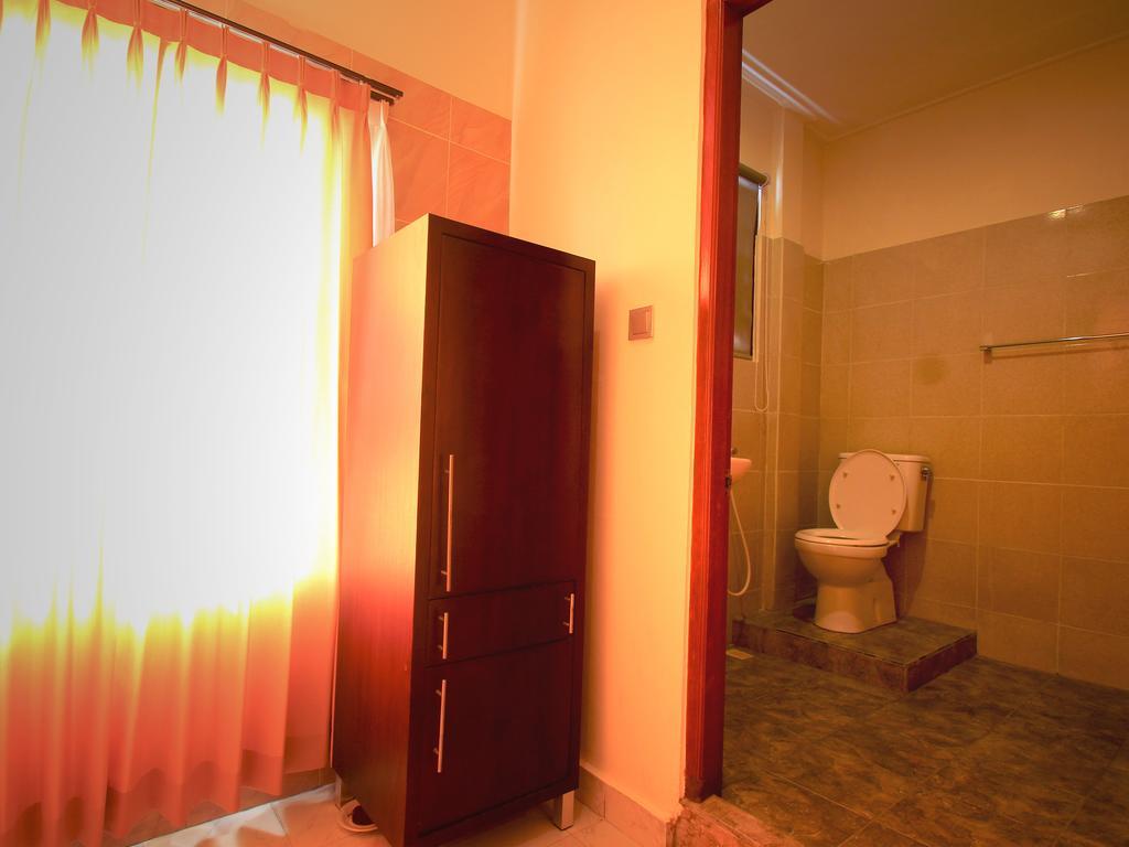 Jesens Inn I Кута Екстериор снимка